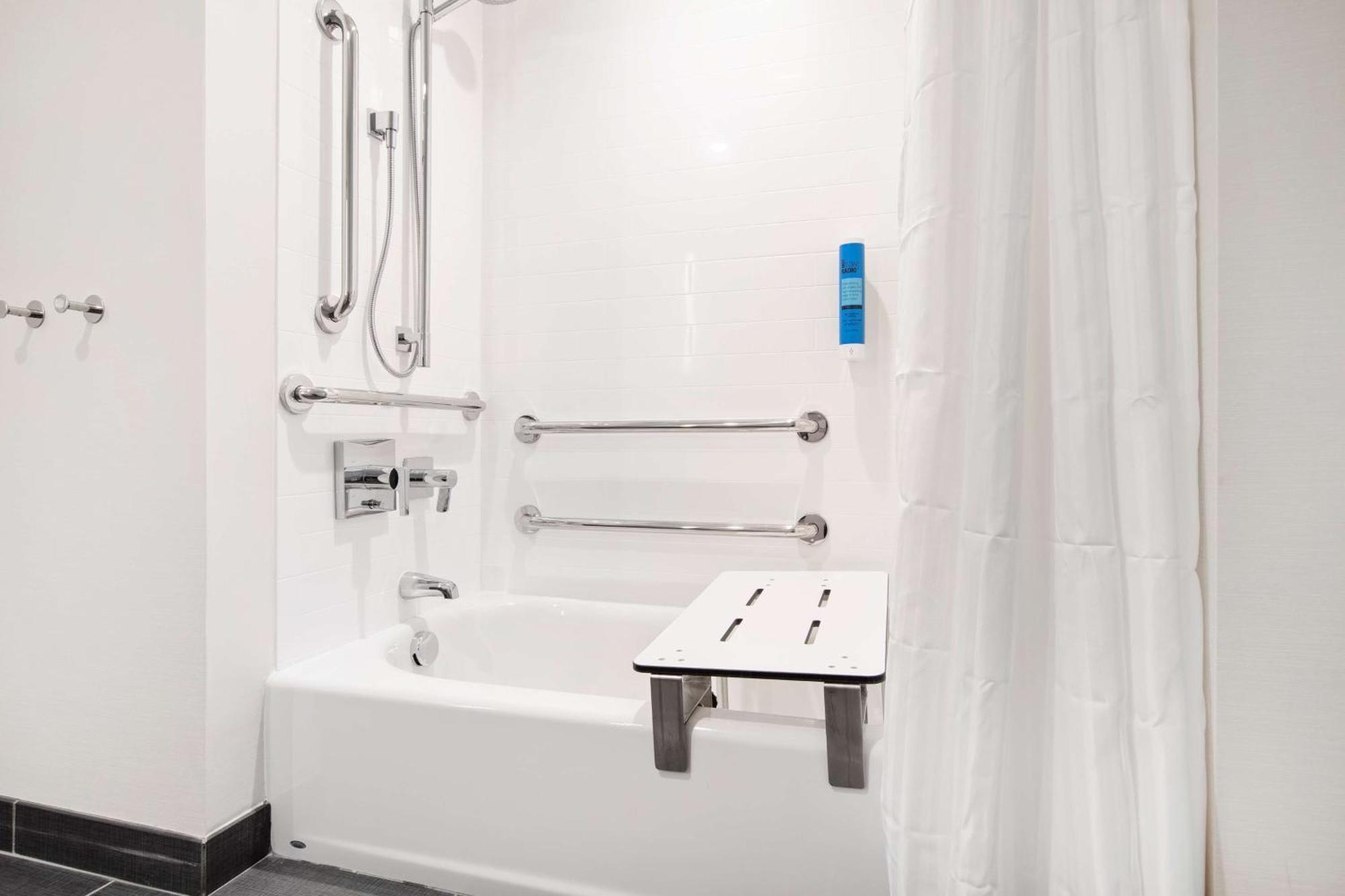Tru By Hilton Chapel Hill Hotel Ngoại thất bức ảnh