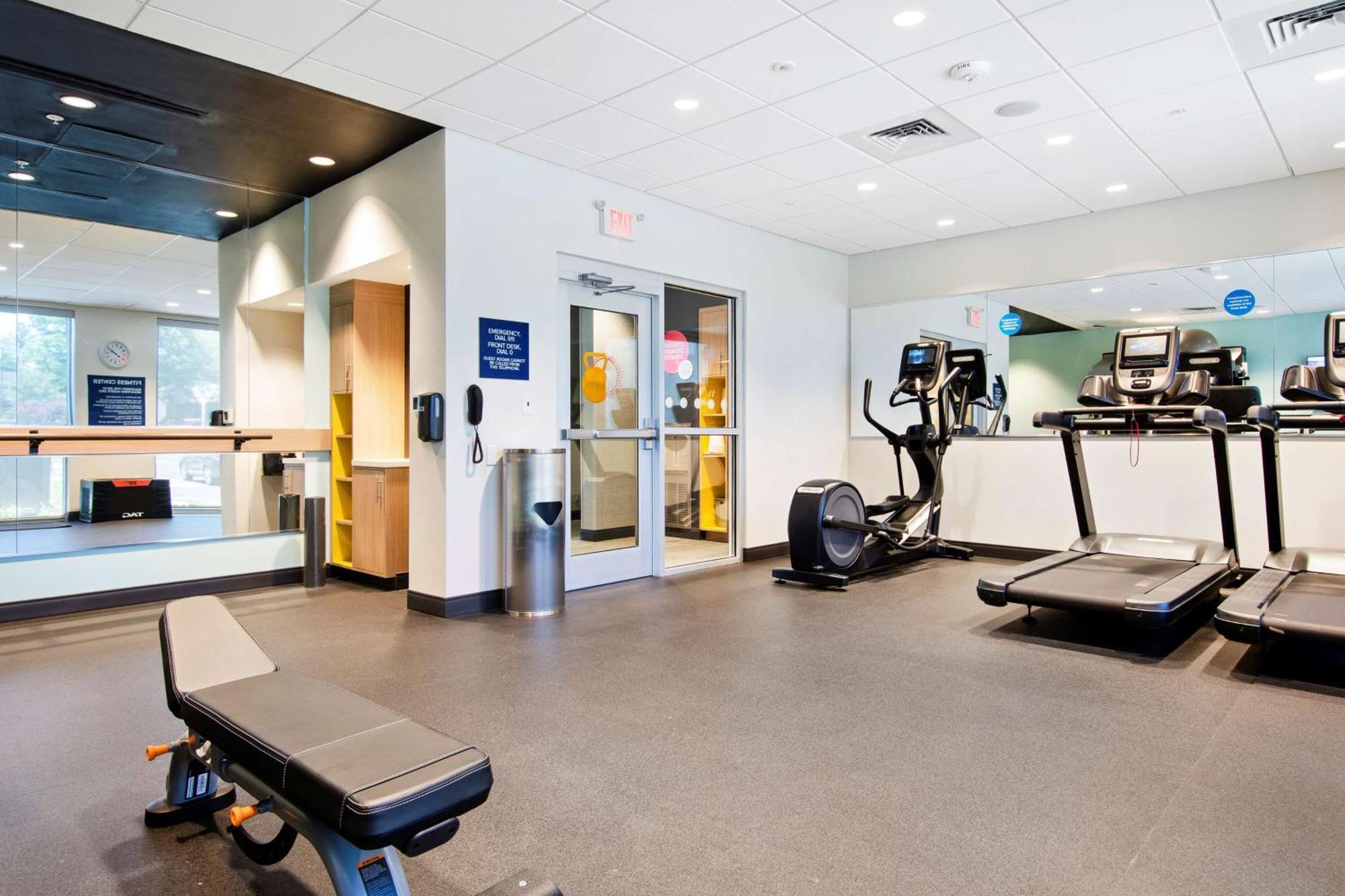 Tru By Hilton Chapel Hill Hotel Ngoại thất bức ảnh